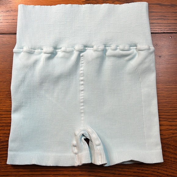 FP Movement Happiness Runs Shorts - Picture 10 of 10